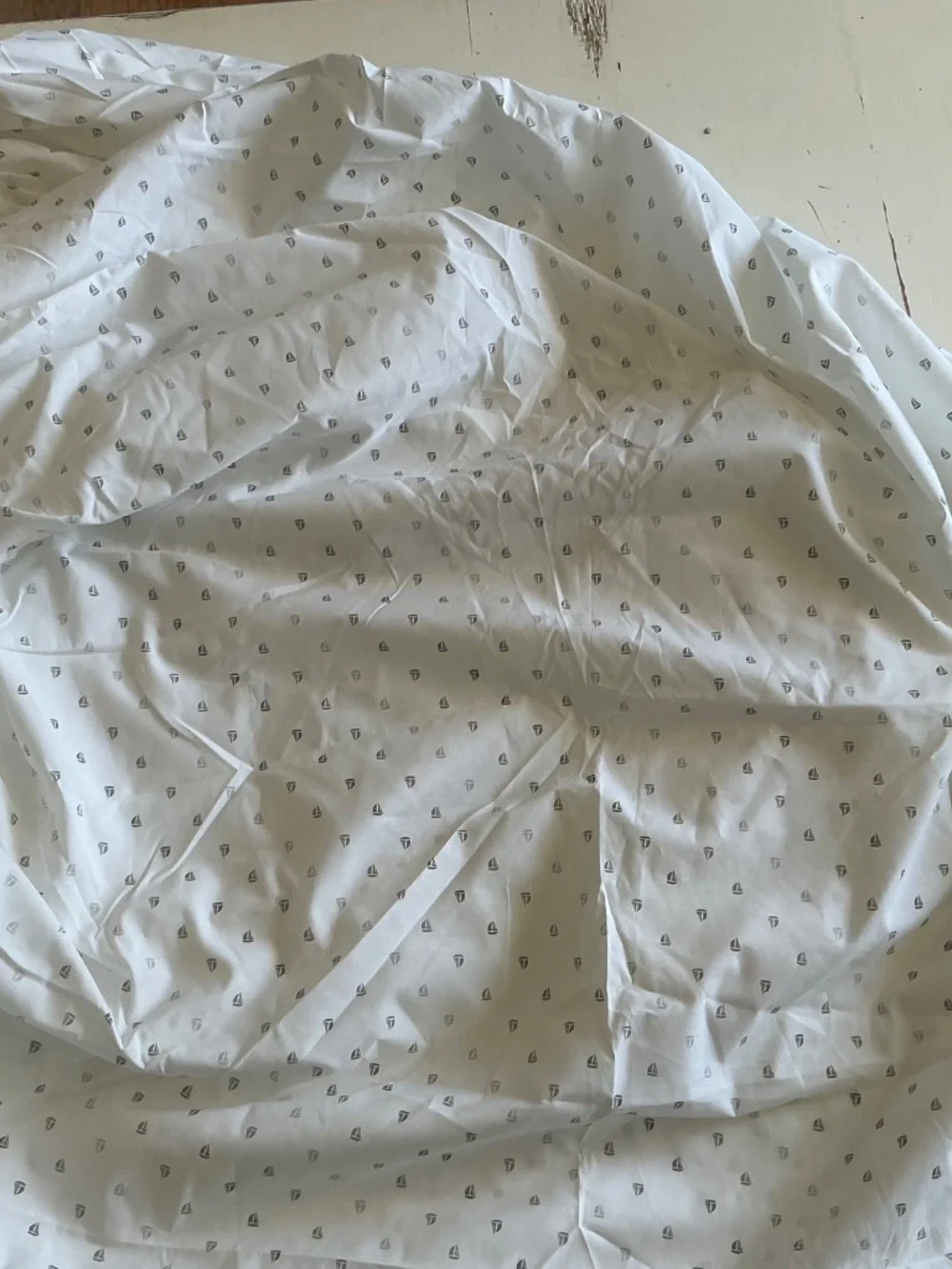 NWOT Tommy Hilfiger Fitted Full Sheet with grey shop boat print